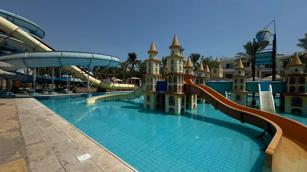 Уютная студия c аквапарком, морем, бассейном и всеми удобствами