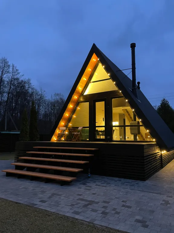 Коттедж Треугольный дом в 15 минутах от центра Бреста — аренда посуточно в Брест