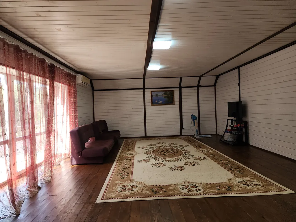 Уютный дом для большой компании