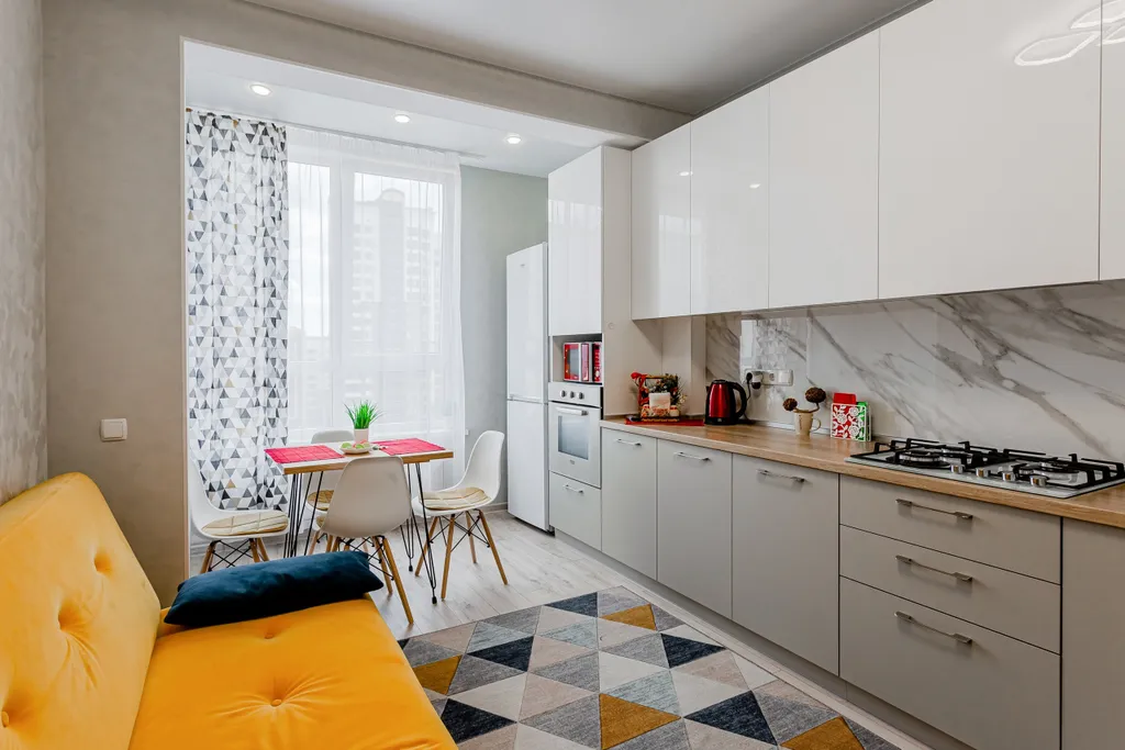 Квартира Yellow sofa (Желтый диван) ApartmentsУютная  квартира в элитном районе — Мирное