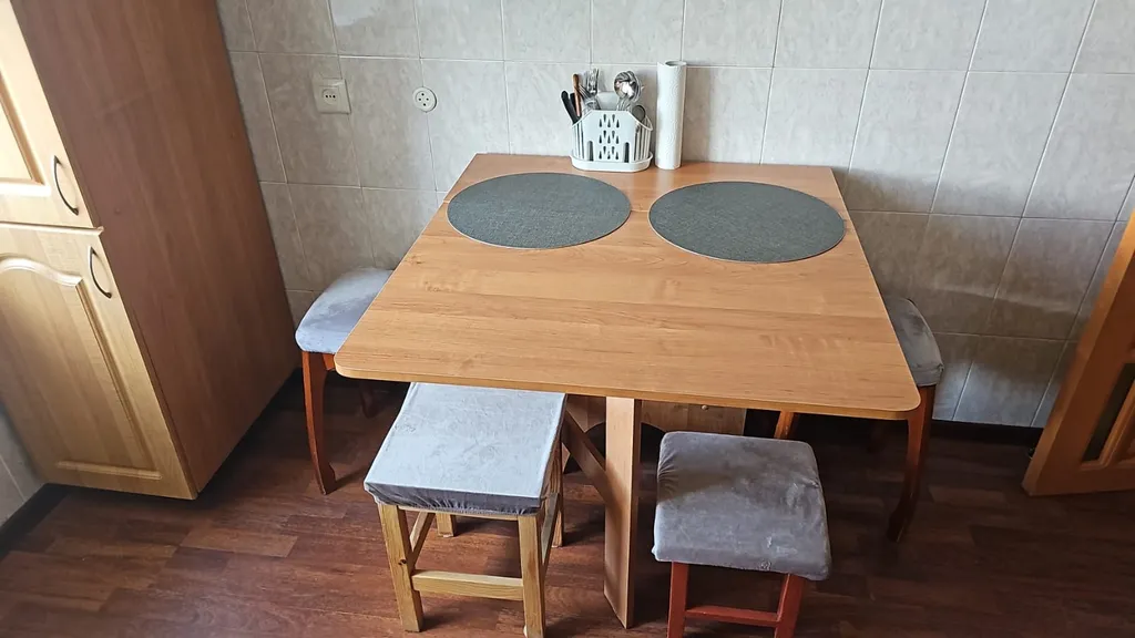 Просторная трешка для командировочных