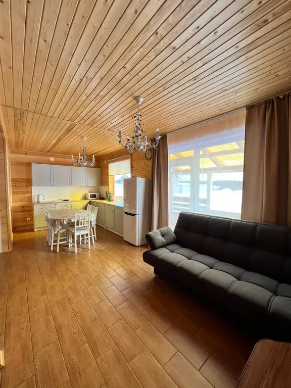 Дом рядом со спортивными базами