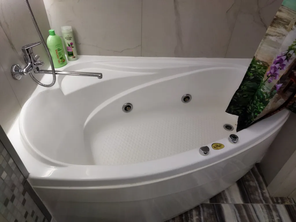 Апартаменты напротив ТРК Родник