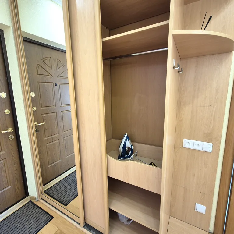 Большая светлая квартира на Колпакова