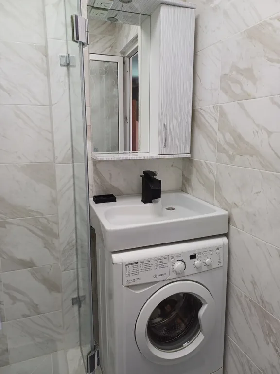 Домик с бассейном