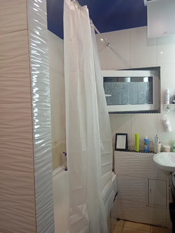 Бирюза, комната с ключом в частном доме