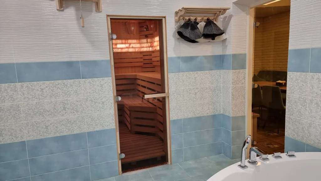 Дом с русской баней, джакузи и уличным чаном