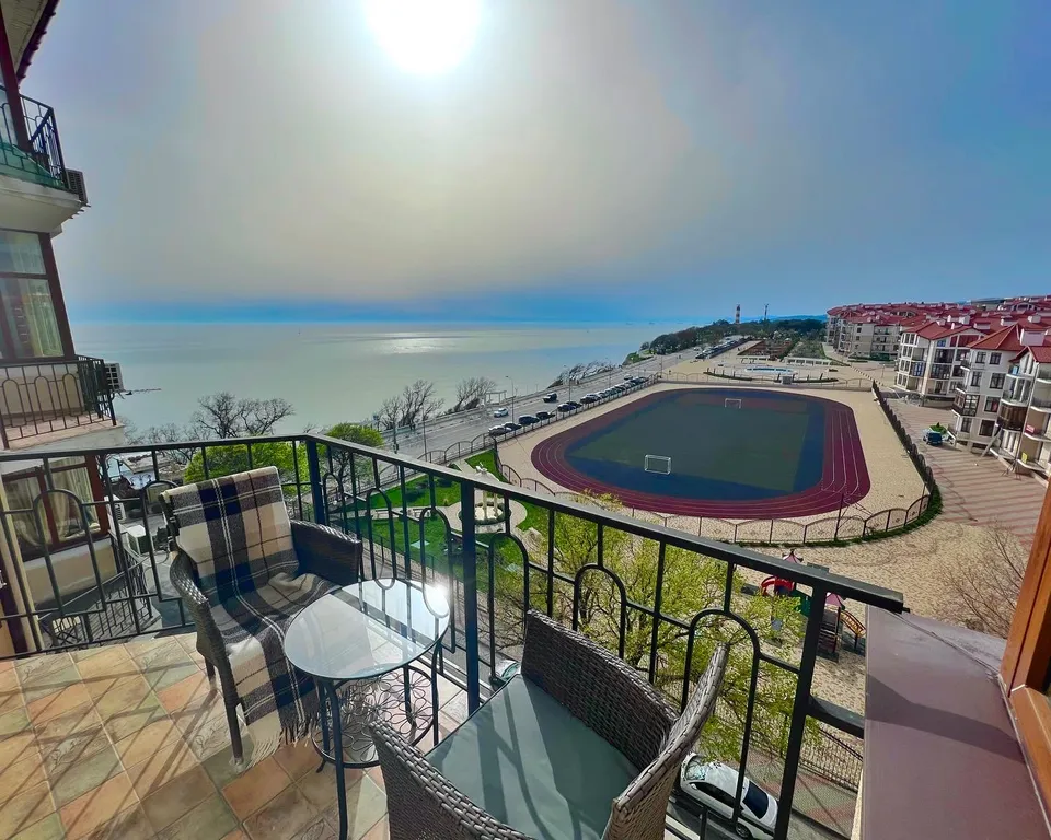 Квартира с видом на море