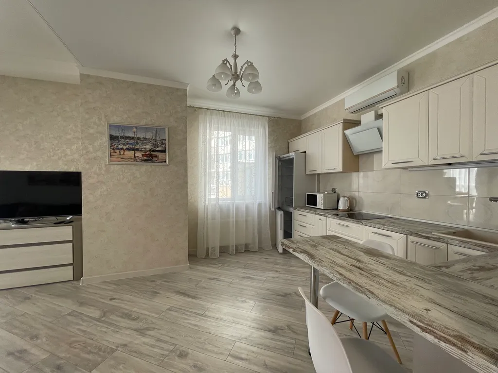 3х комнатная квартира в центре Ялты