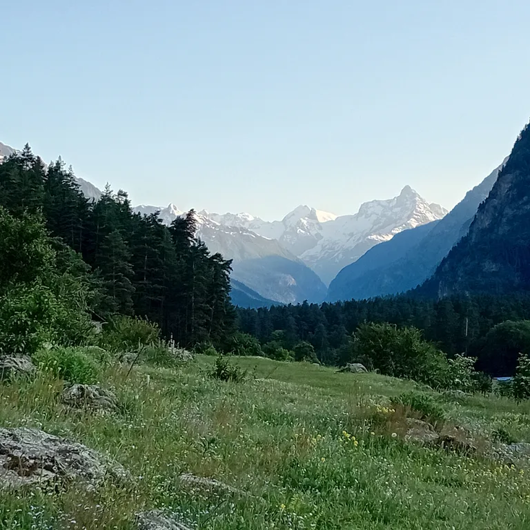 Дом в центре с видом на горы