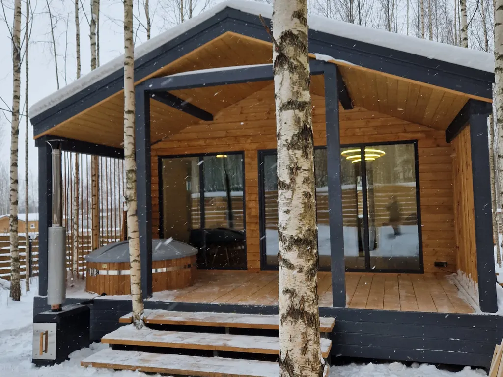 Коттедж Стильный Барн-Хаус с горячей купелью — Соловеново