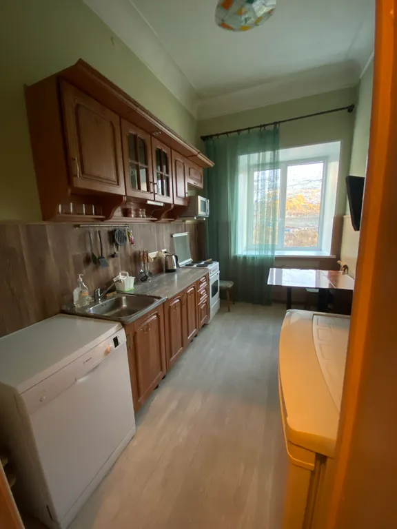 Квартира с посудомоечной машиной и балконом