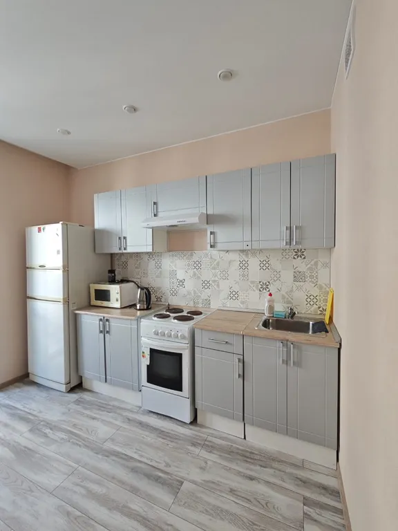 Уютная квартира возле ТЦ Кристалл