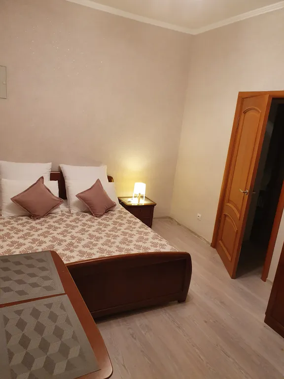 Двухуровневая 5-комнатная квартира в центре Амалиенау с зоной барбекю