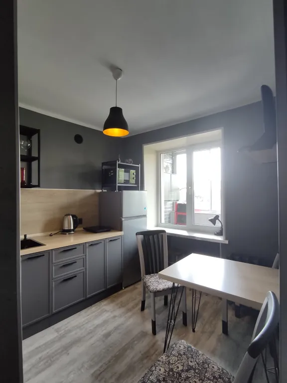 Однокомнатная квартира на полуострове Эгершельд рядом с Владивостокским Портом