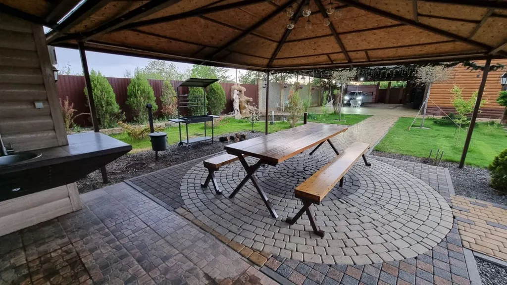 Дом посуточно с бассейном