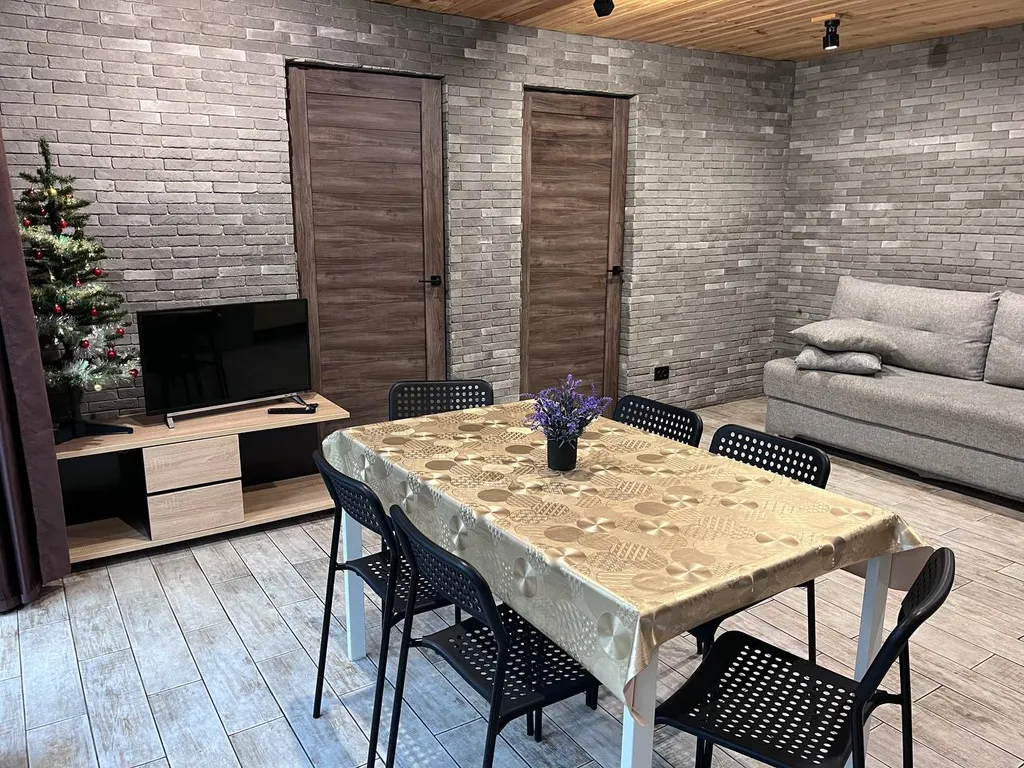 Домик у леса