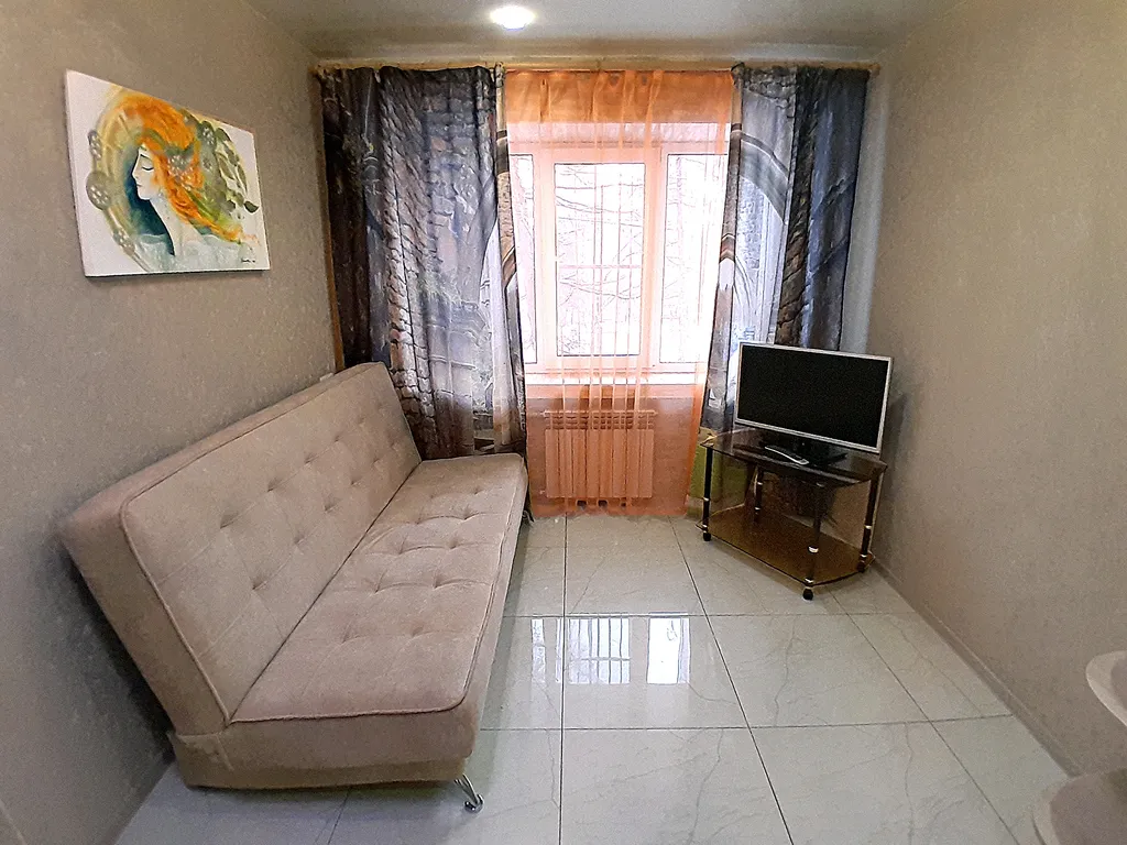 Бежевая студия рядом с аквапарком