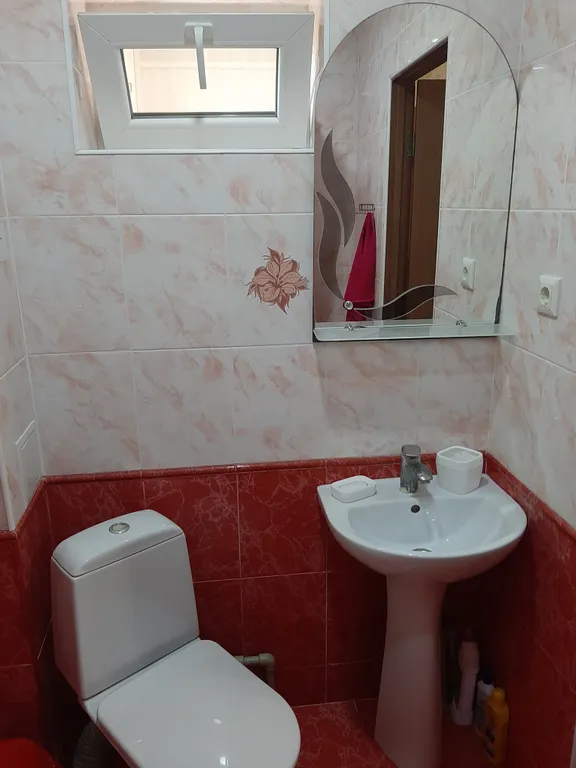 Коттедж Трёх комнатный дом до моря 5 минут пешком — Евпатория