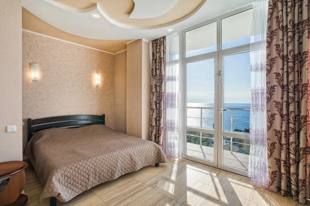 Красивая квартира-студия с прекрасным видом на море в Мисхоре