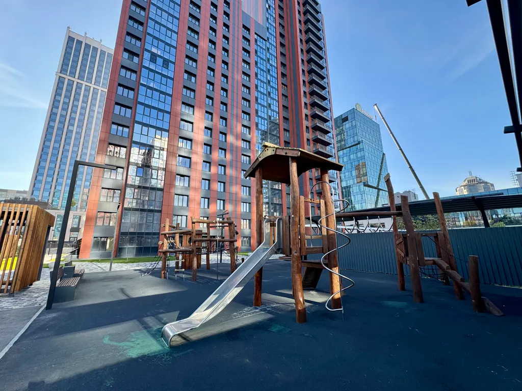 Светлая студия в ЖК Облака 2 у метро Октябрьская