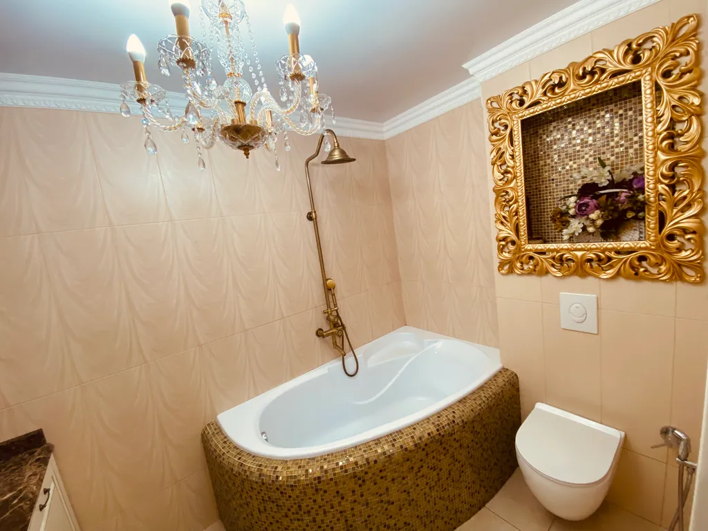 Трёхкомнатная квартира в самом центре Сочи рядом с морем