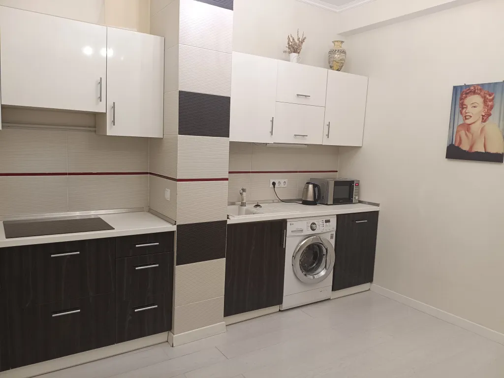 Квартира Квартира Уютный апартамент в самом центре города на Набережной — Севастополь