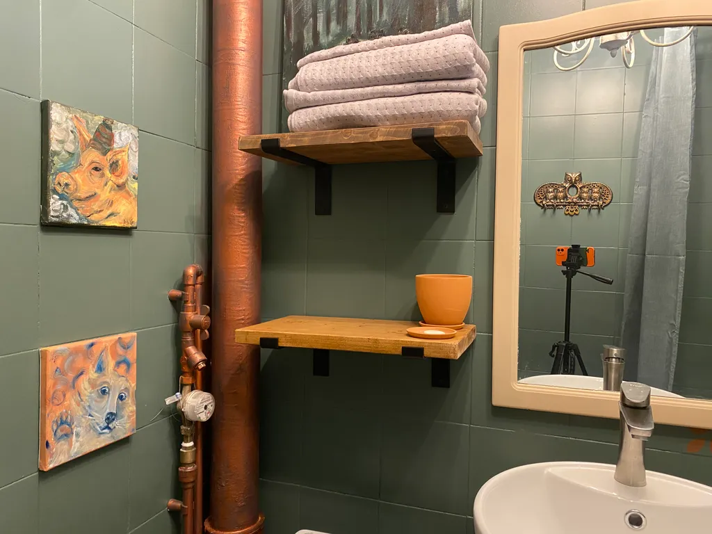 Уютная студия с дизайнерским ремонтом с видом на море и остров Петров