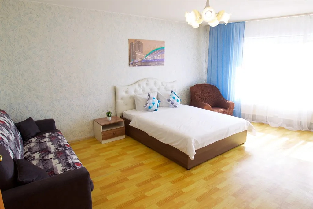 Квартира Квартира Просторная и уютная у ТРЦ Планета — Красноярск