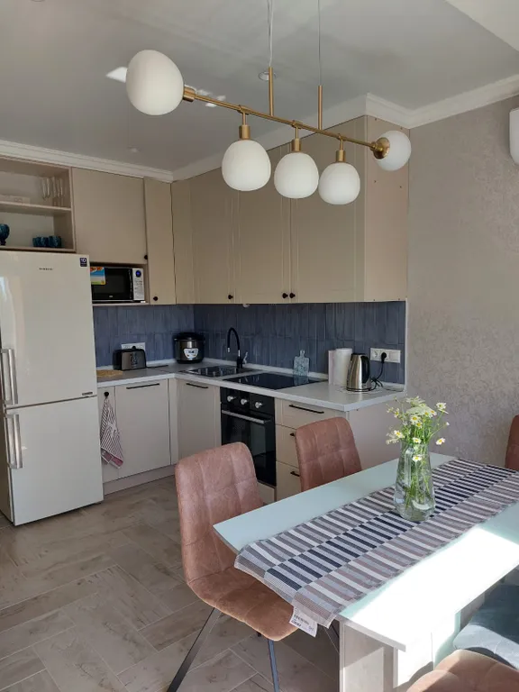 Комфортная, новая 2-я квартира рядом с морем