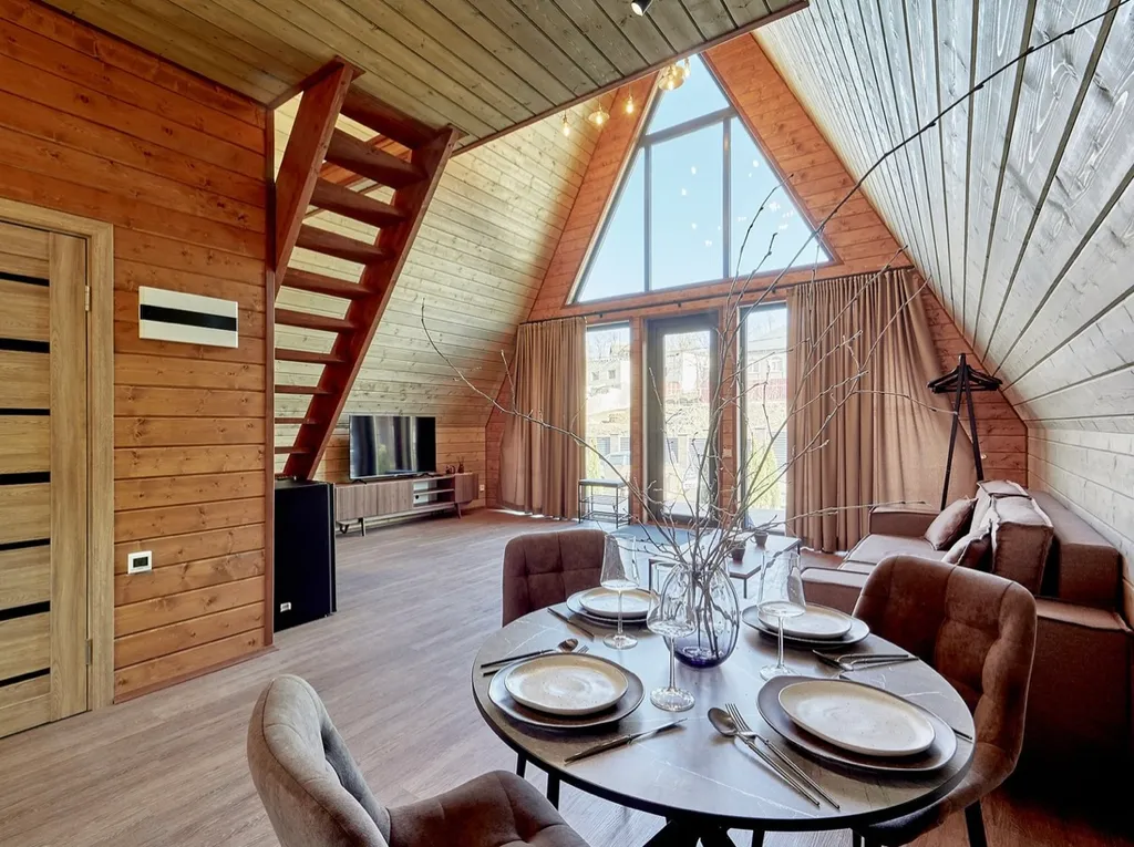 Коттедж в живописной части города с баней, мангалом и беседками