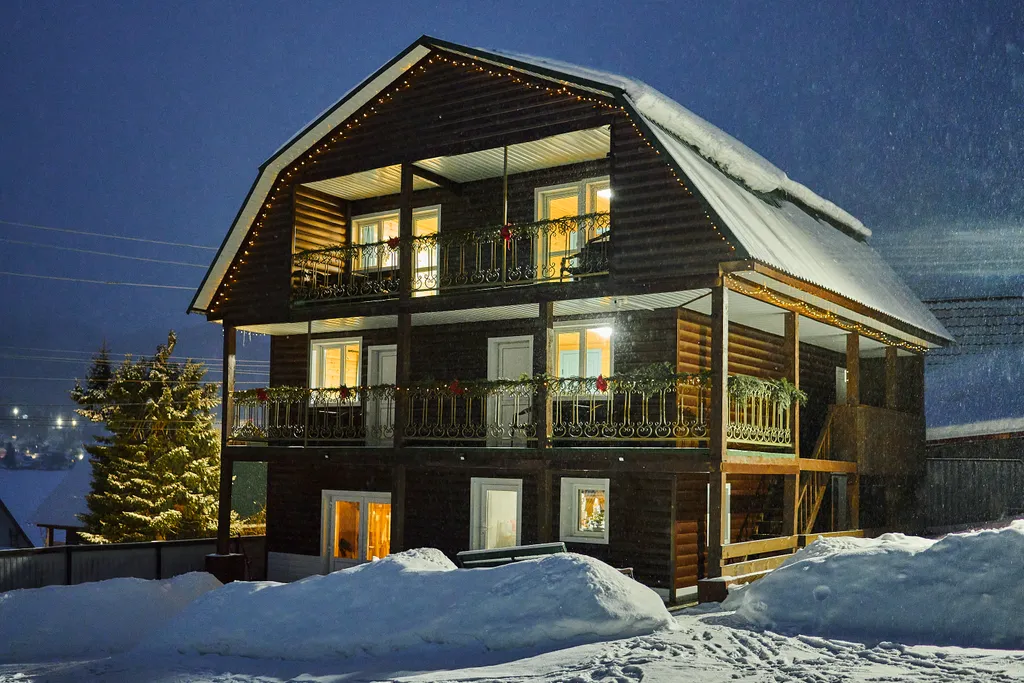 Номер с балконом и видом на телецкое озеро