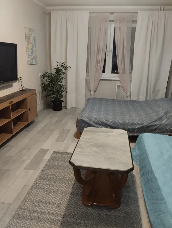 Уютная квартира не далеко от центра города (спальный район)