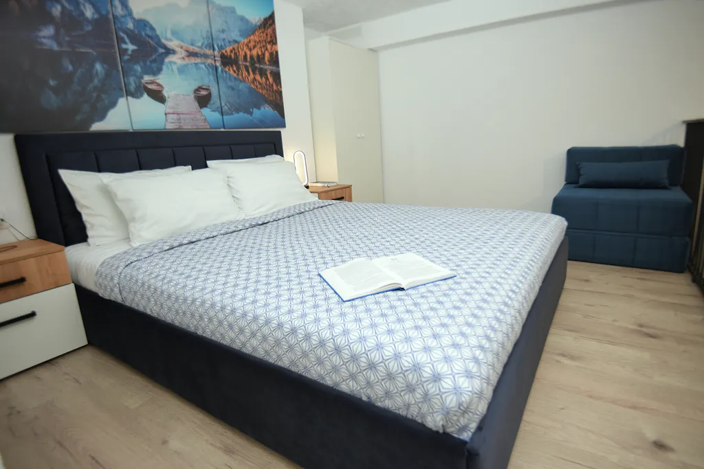 Комфортный двухуровневый апартамент в элитном комплексе Колизей