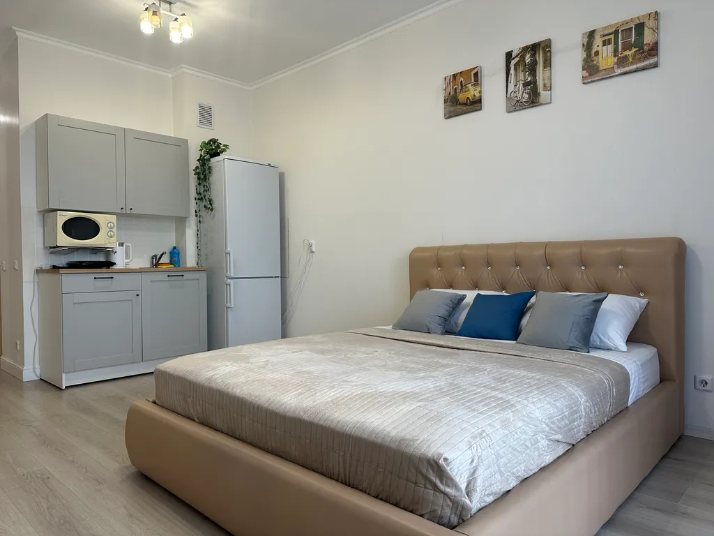 Квартира Квартира Просторная и уютная студия с видом на город — Екатеринбург