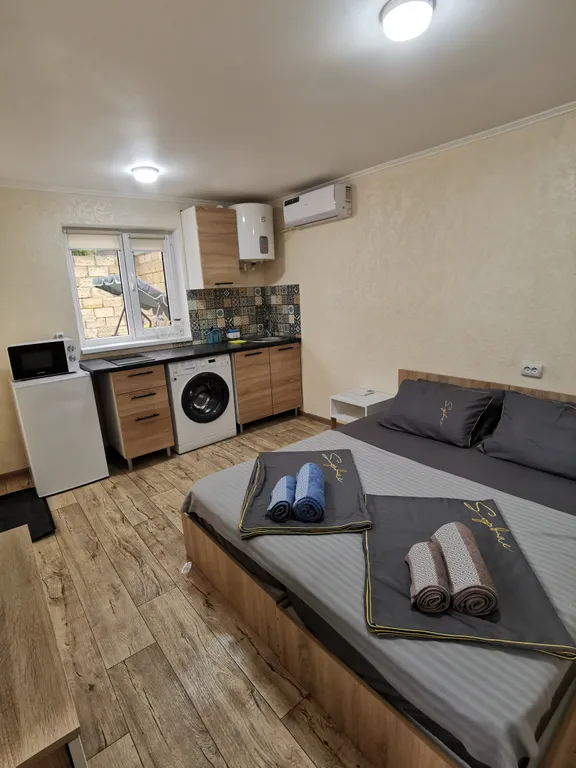 Коттедж Коттедж Бунгало с отдельным двориком — Евпатория