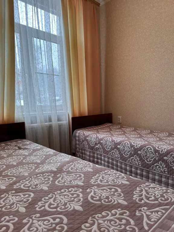 Видовая трёхкомнатная квартира в самом центре города