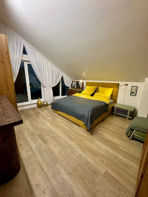 Уютный дизайнерский дом с сауной у самого леса