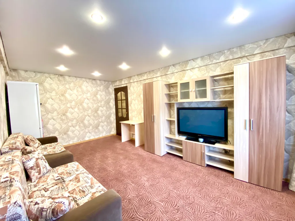 2-к квартира с евро ремонтом  в самом центре города, рядом СК Олимп