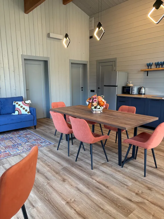 Коттедж Комфортный коттедж с сауной и купелью — Бугры