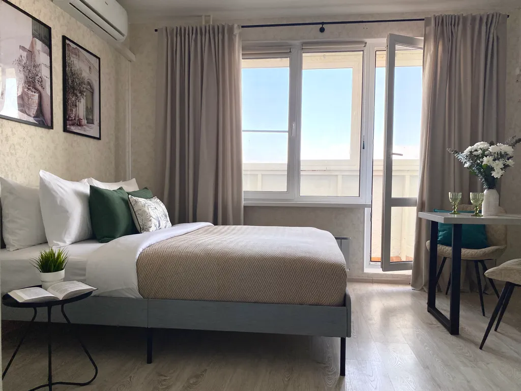 Студия люкс в Южном Городе