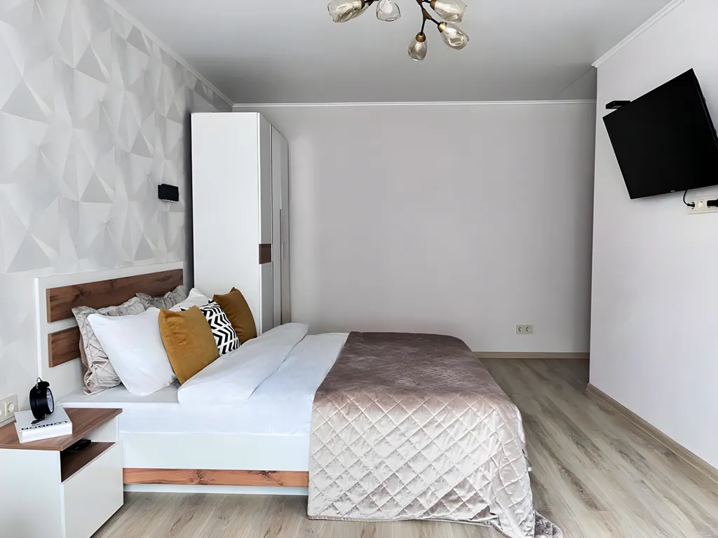 Современная студия в тихом районе, с отличным ремонтом