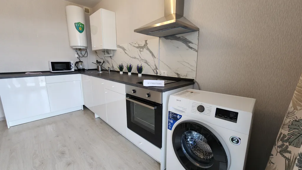 Двушка с видом на детскую площадку