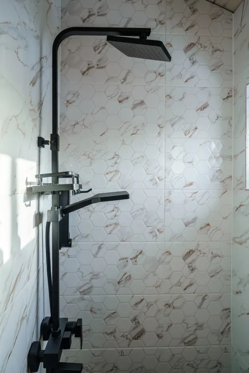 Коттедж Стильный Барн-Хаус с горячей купелью — Соловеново