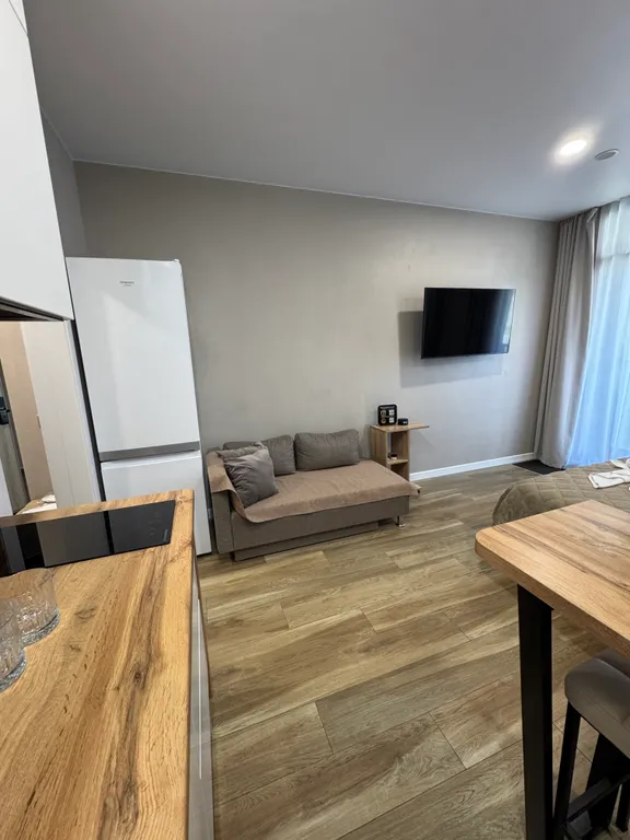 Стильные апартаменты с балконом