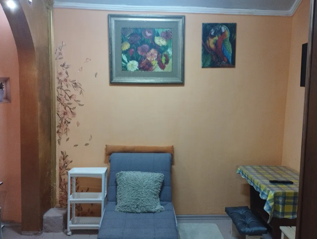 Коттедж Двухкомнатная в частном доме, рядом с морем и недалеко от центра — Ялта