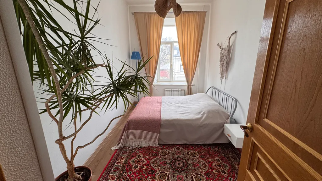 Квартира в купеческом доме в самом центре города