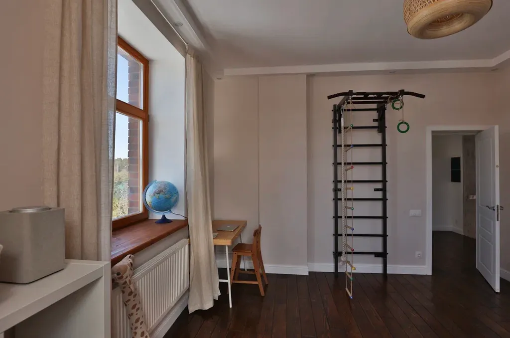 Уютный коттедж в красивом посёлке