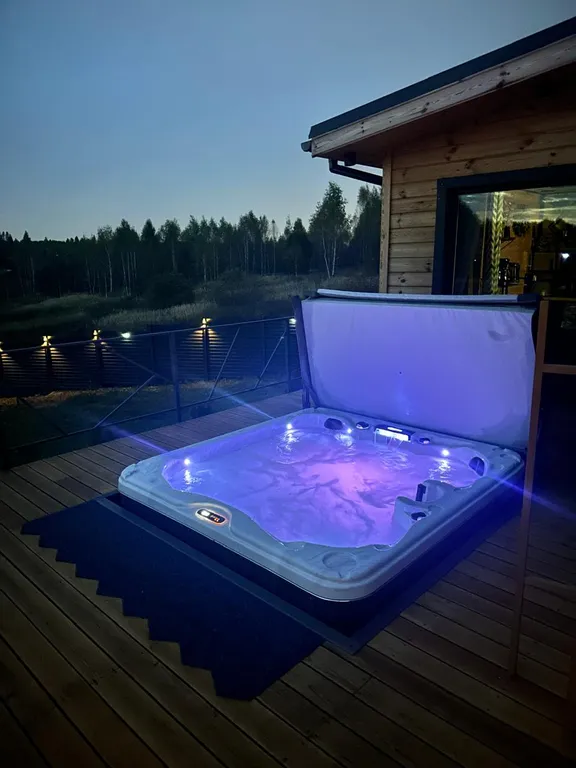 Шале у озера