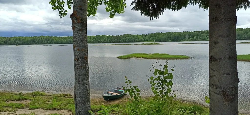 Коттедж Уютный дом на берегу реки — Свирьстрой